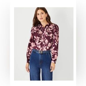 Like New Ann Taylor Baroque Floral Bow Tie Blouse in Plum Rose. EUC